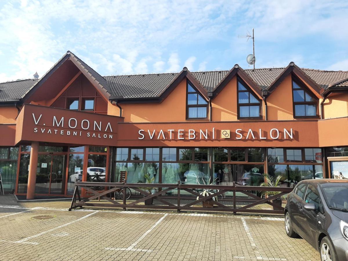Garni Hotel Asas*** Most Eksteriør billede