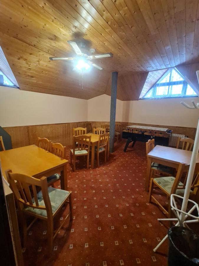 Garni Hotel Asas*** Most Eksteriør billede
