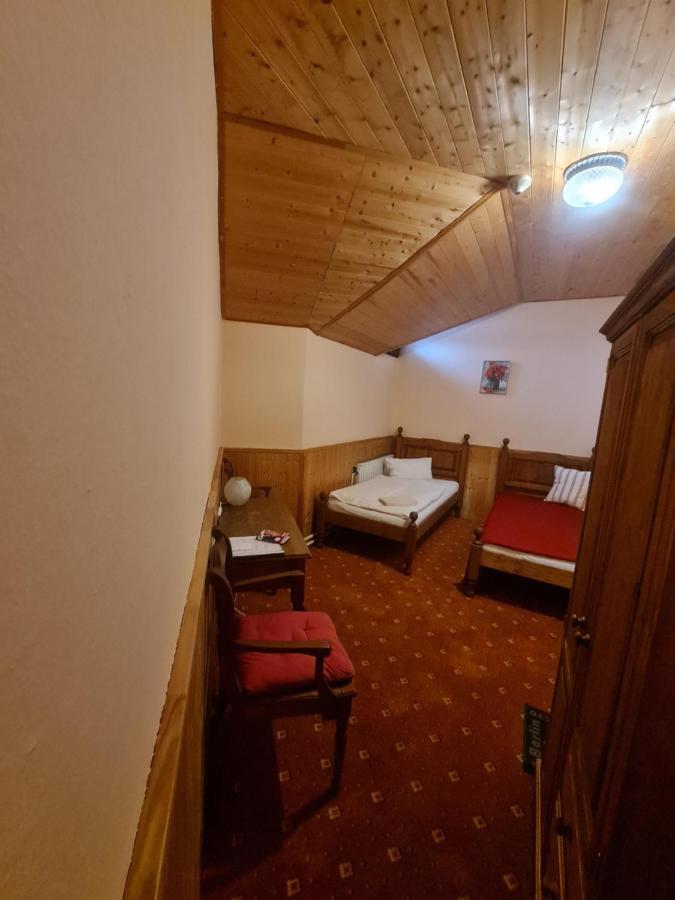 Garni Hotel Asas*** Most Eksteriør billede