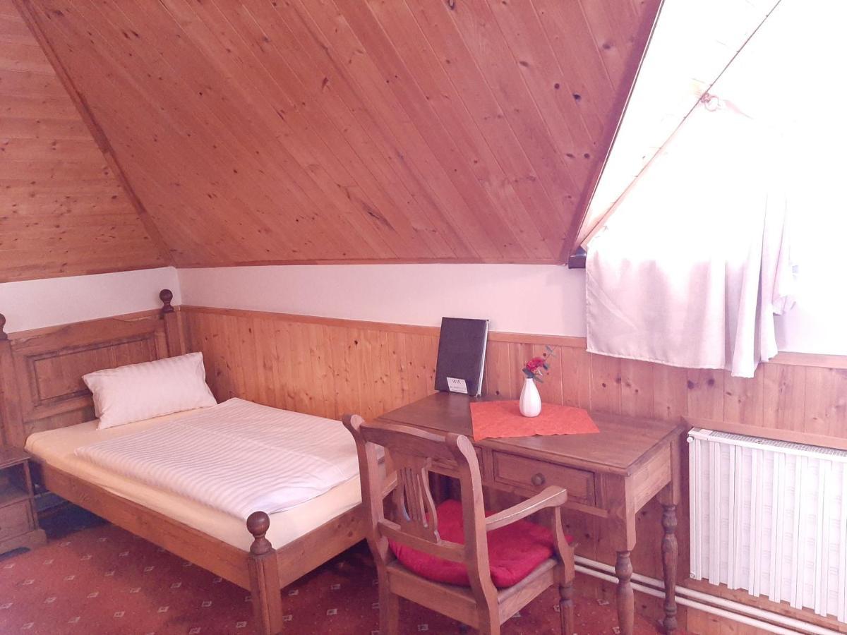 Garni Hotel Asas*** Most Eksteriør billede