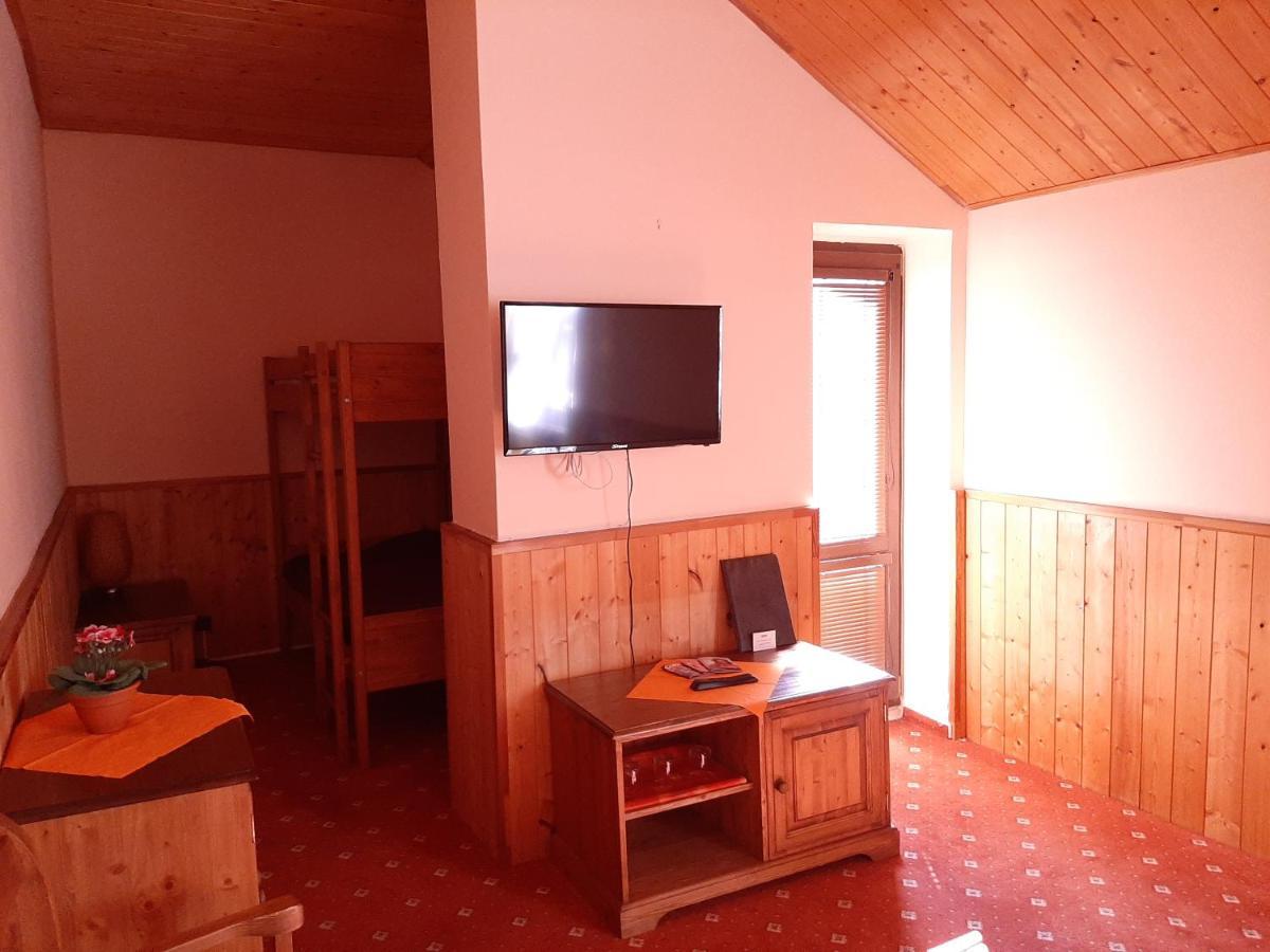 Garni Hotel Asas*** Most Eksteriør billede