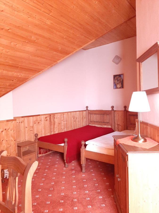 Garni Hotel Asas*** Most Eksteriør billede